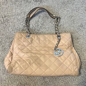 Micheal Kors Purse